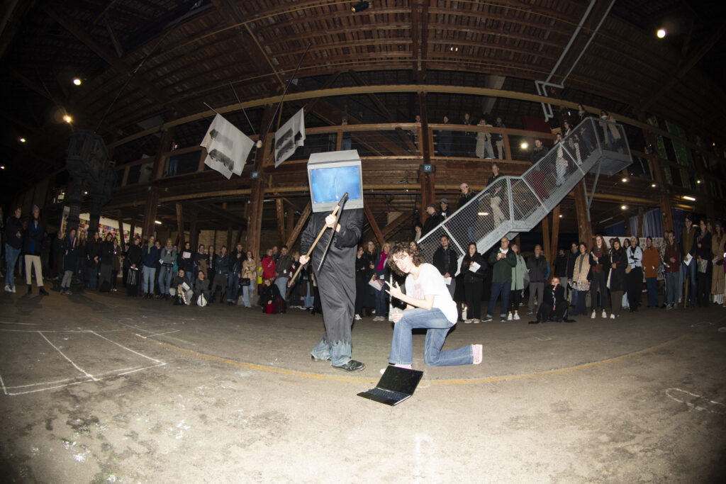 Laptop Peace img 5210