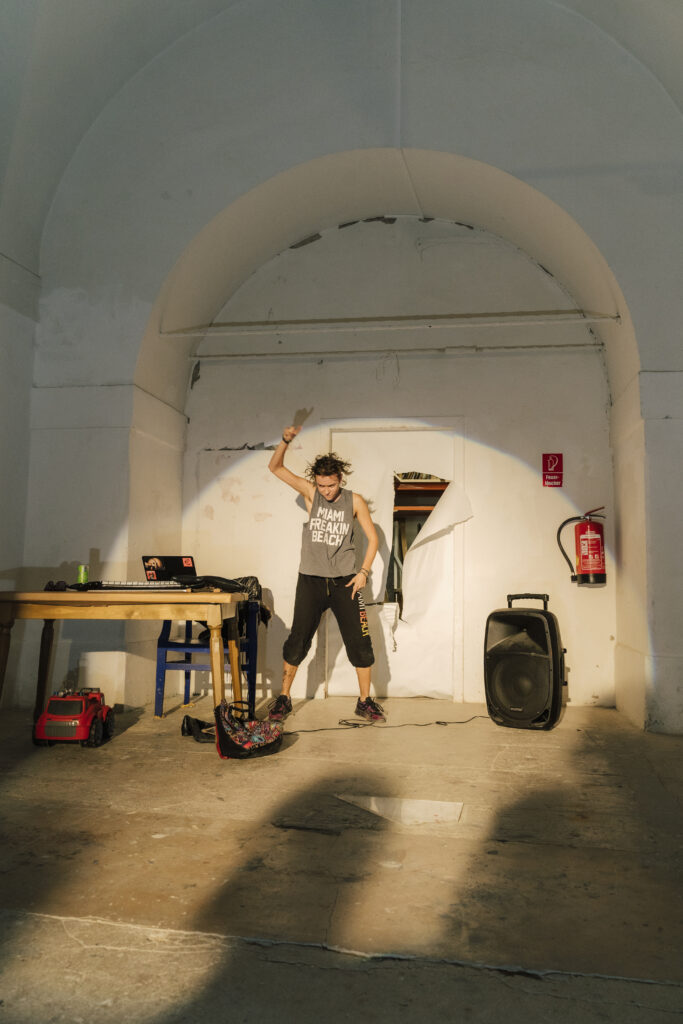 no more ambient dj sets 2